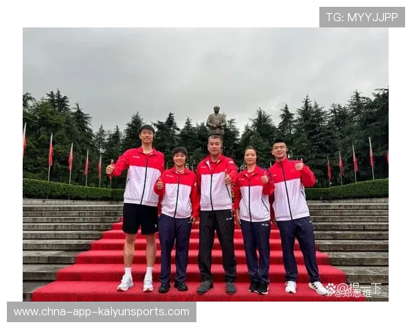 羽毛球赛程密集，队医与体能教练成幕后英雄